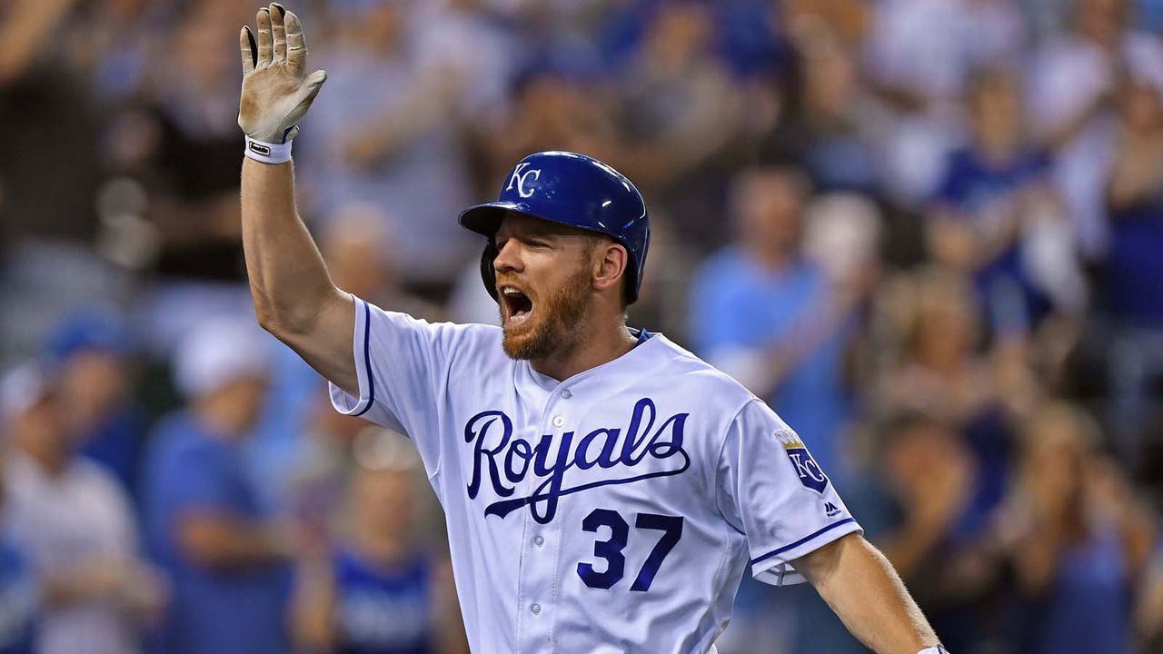 Royals go for sweep of White Sox, fifth straight win